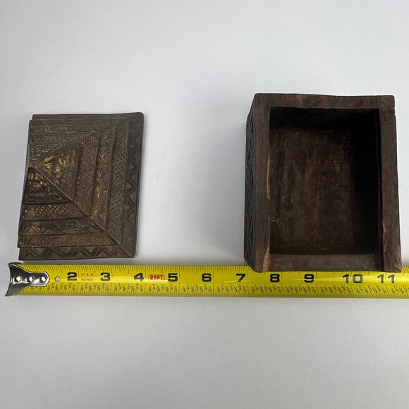 Vintage Nepalese Shaman Ritual Box Hand Carved Wood Pyramid Lid 4in Slide Top - Picture 13 of 16